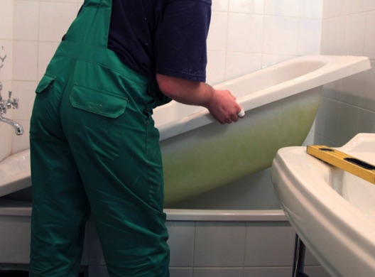 Акриловый вкладыш в ванную с установкой в Ижевске | Цены на установку ...